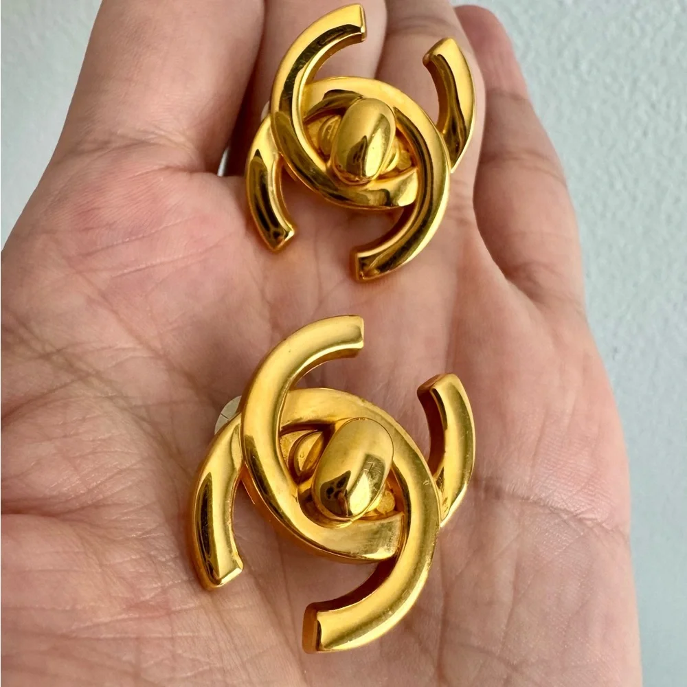 Authentic CHANEL Gold Interlocking CC Earrings